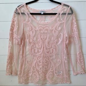 EXPRESS lace quarter sleeve top